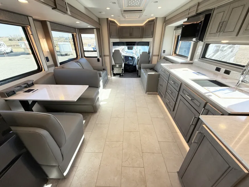 2026 Renegade XL 45 DBM | Photo 5 of 31