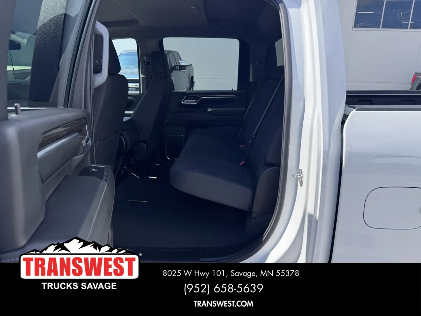 2024 Chevrolet 2500 | Photo 4 of 14