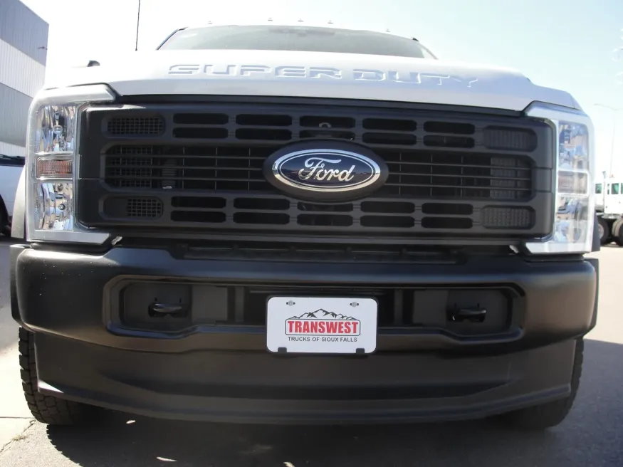 2026 Ford F-550 | Photo 5 of 16