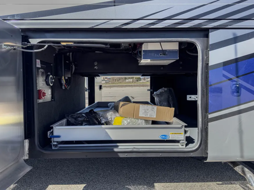 2026 Tiffin Phaeton 37 BH | Photo 33 of 43