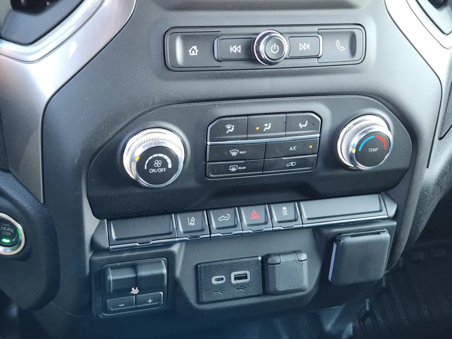 2026 GMC Sierra 2500HD Pro | Photo 13 of 22