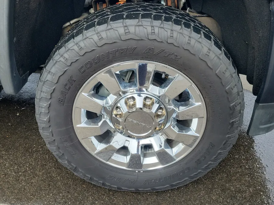 2018 GMC Sierra 2500HD Denali | Photo 6 of 23