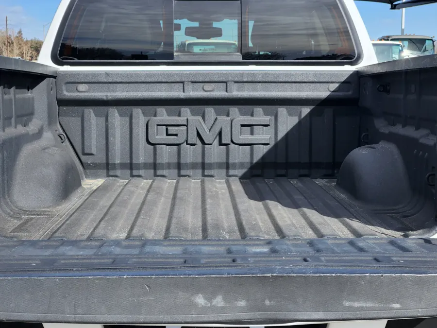 2020 GMC Canyon 4WD All Terrain w/Cloth | Photo 21 of 23