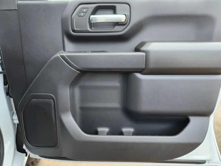 2026 GMC Sierra 2500HD Pro | Photo 16 of 28