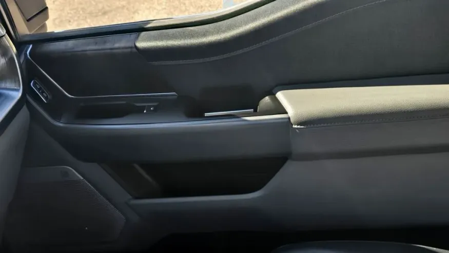 2023 Ford F-150 | Photo 28 of 31