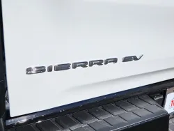 2026 GMC Sierra EV Extended Range AT4 | Thumbnail Photo 13 of 29