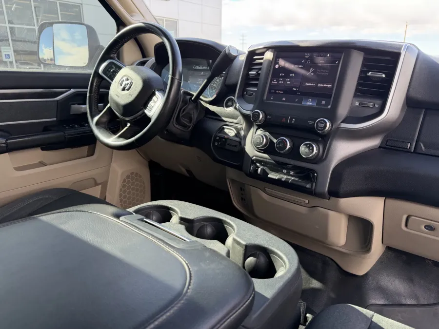 2022 RAM 2500 Big Horn | Photo 12 of 17