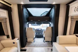 2026 Newmar Super Star 4059 | Thumbnail Photo 11 of 28