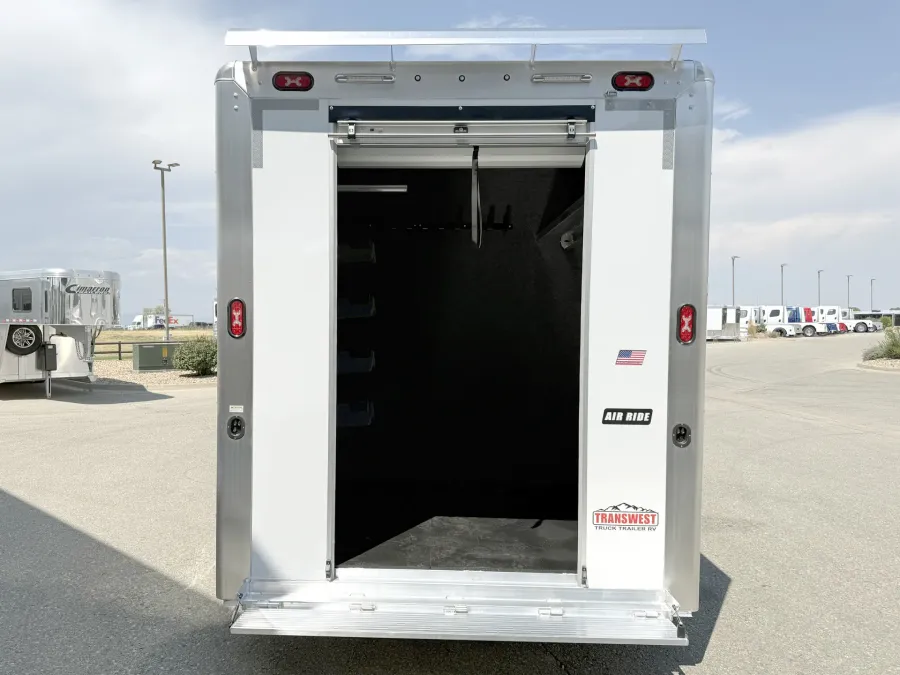 2026 Cimarron Norstar 4HGN Head to Head | Photo 12 of 22