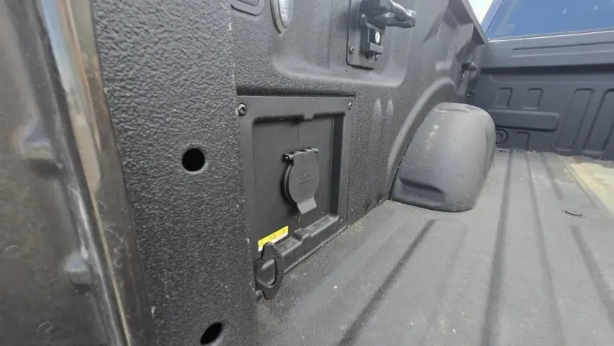 2024 Ford F-150 | Photo 9 of 32