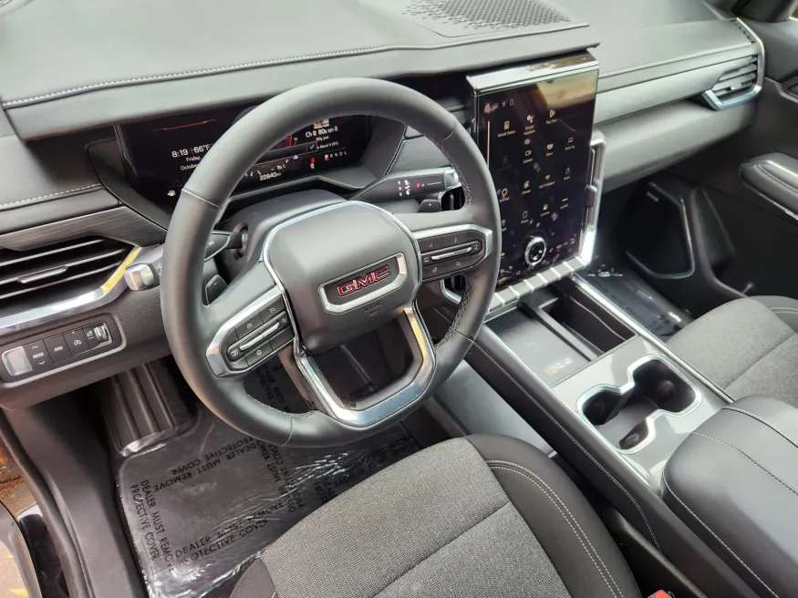 2025 GMC Acadia AWD Elevation | Photo 7 of 29