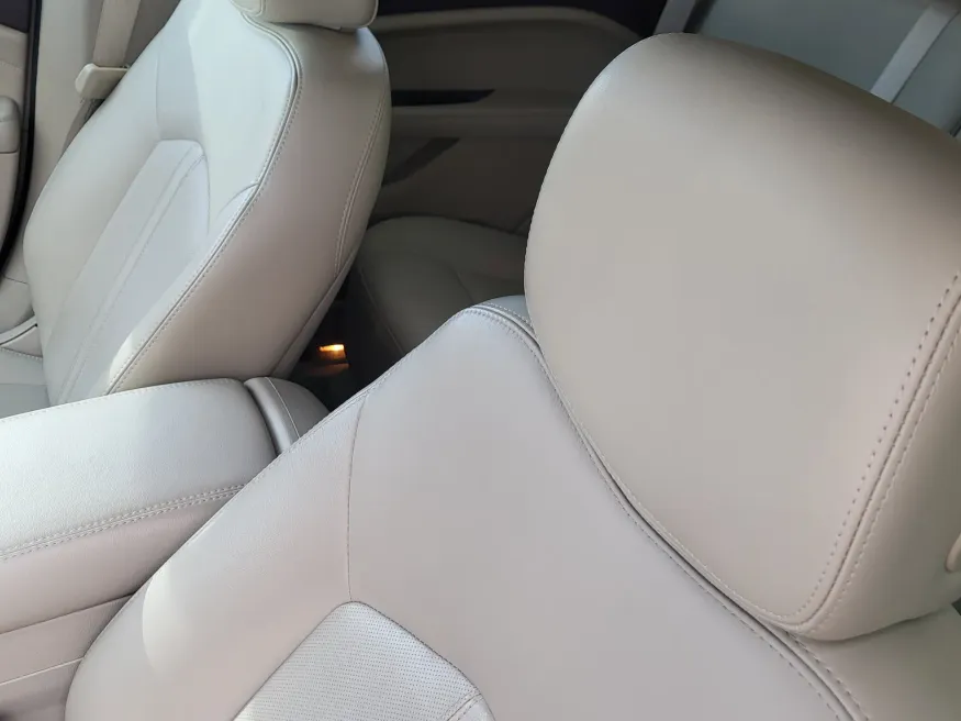 2015 Cadillac SRX Premium Collection | Photo 13 of 27