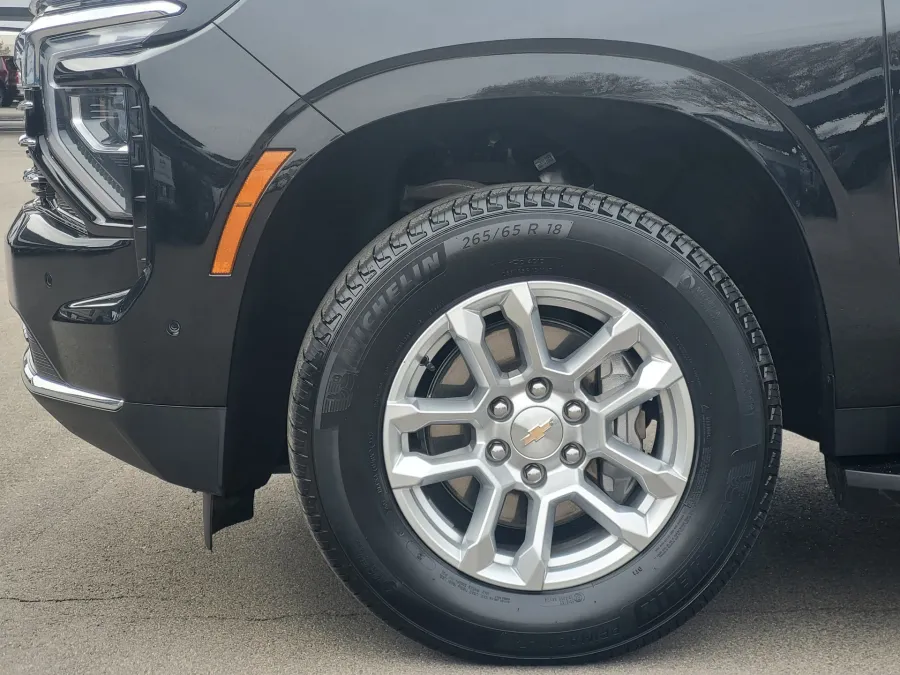 2025 Chevrolet Tahoe LT | Photo 8 of 25