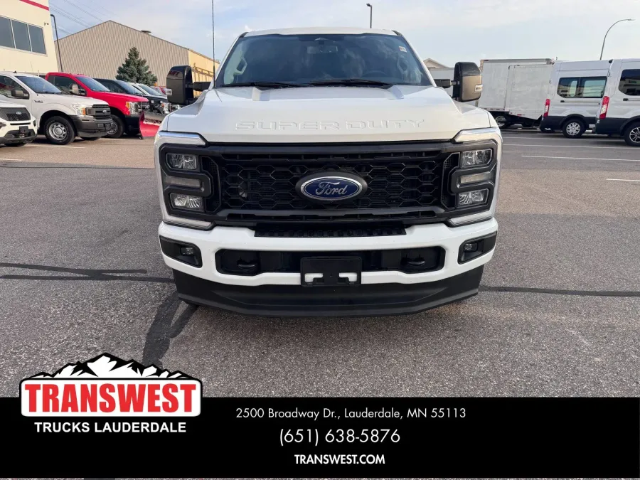 2024 Ford Super Duty F-250 Lariat | Photo 7 of 22