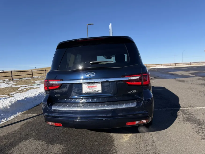 2024 Infiniti QX80 Luxe | Photo 1 of 21