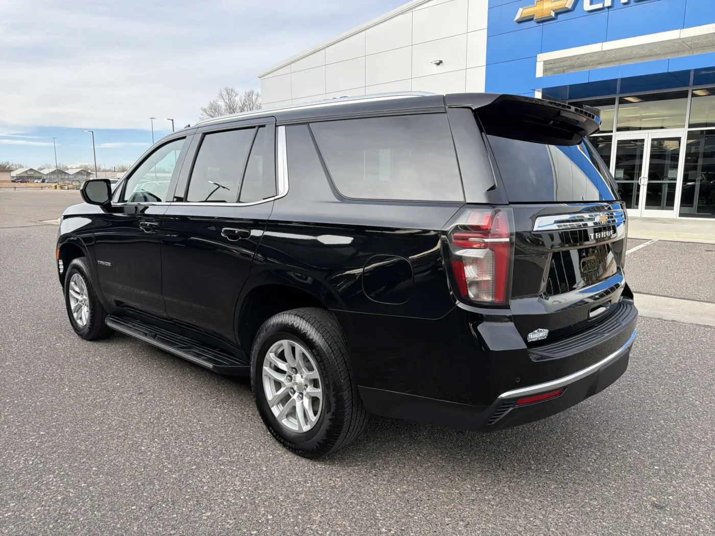 2023 Chevrolet Tahoe LT | Photo 2 of 22