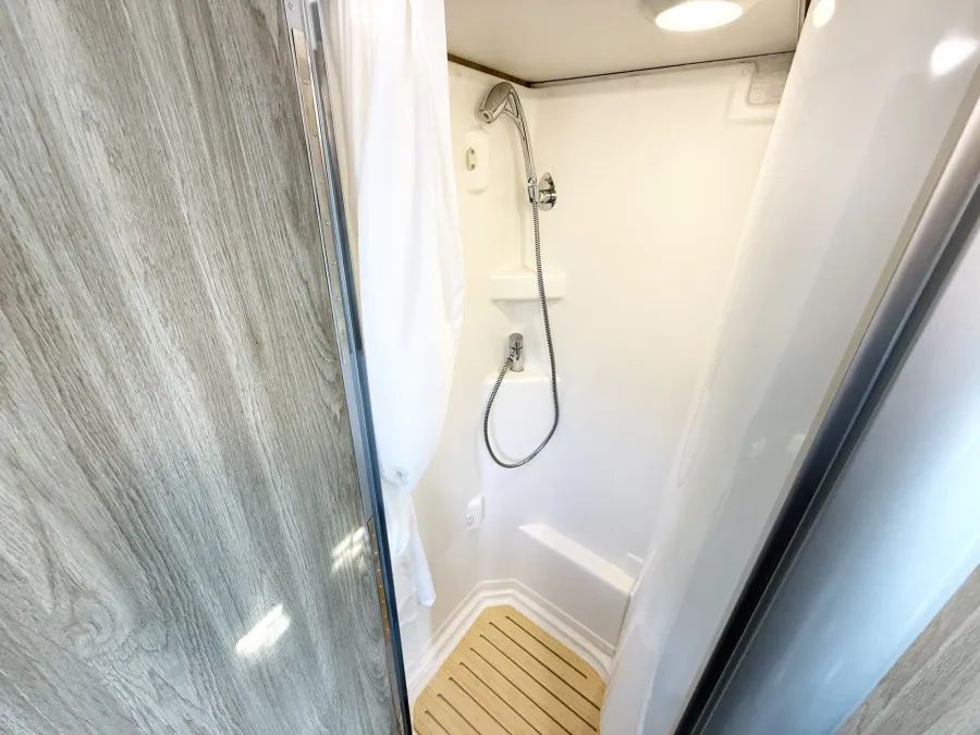 2026 Winnebago EKKO 22A | Photo 11 of 23