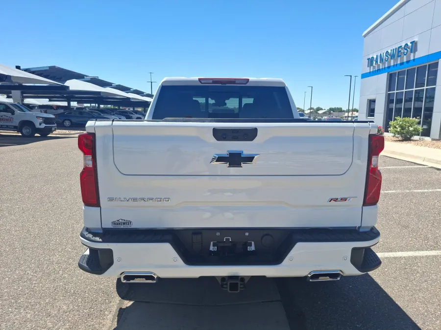 2026 Chevrolet Silverado 1500 RST | Photo 3 of 19