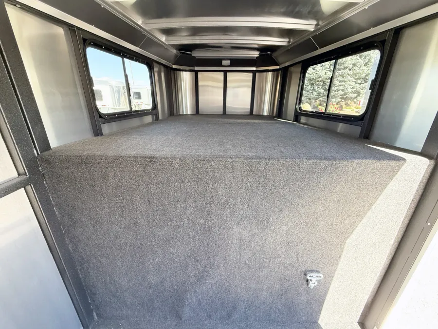 2025 Logan Coach Bullseye 4HGN | Photo 6 of 17