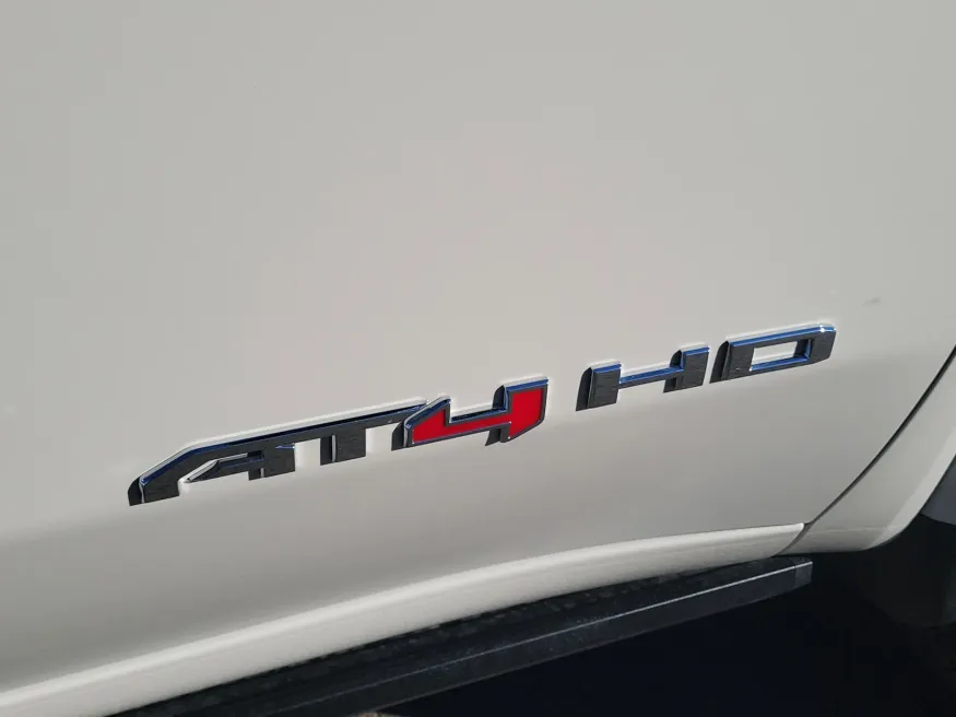 2026 GMC Sierra 2500HD AT4 | Photo 7 of 23