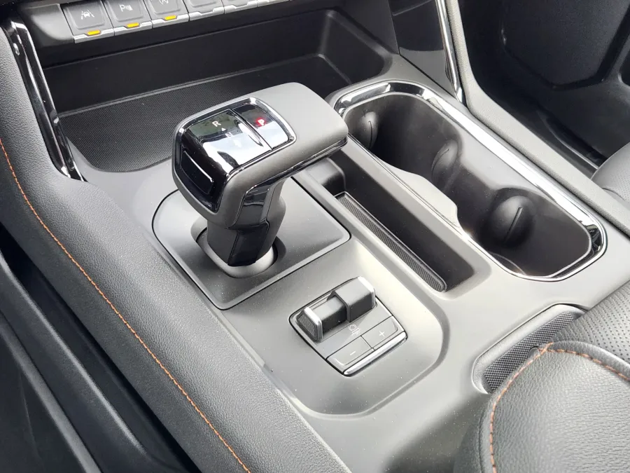 2026 GMC Sierra 1500 AT4 | Photo 14 of 23