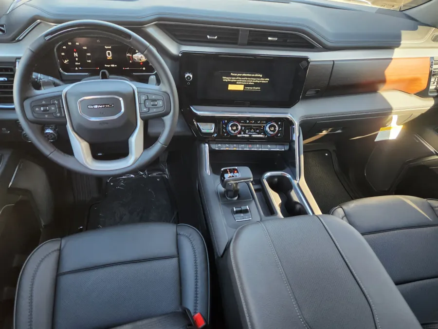 2026 GMC Sierra 1500 Denali | Photo 11 of 31