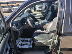 2025 Jeep Wagoneer L Base | Thumbnail Photo 10 of 34