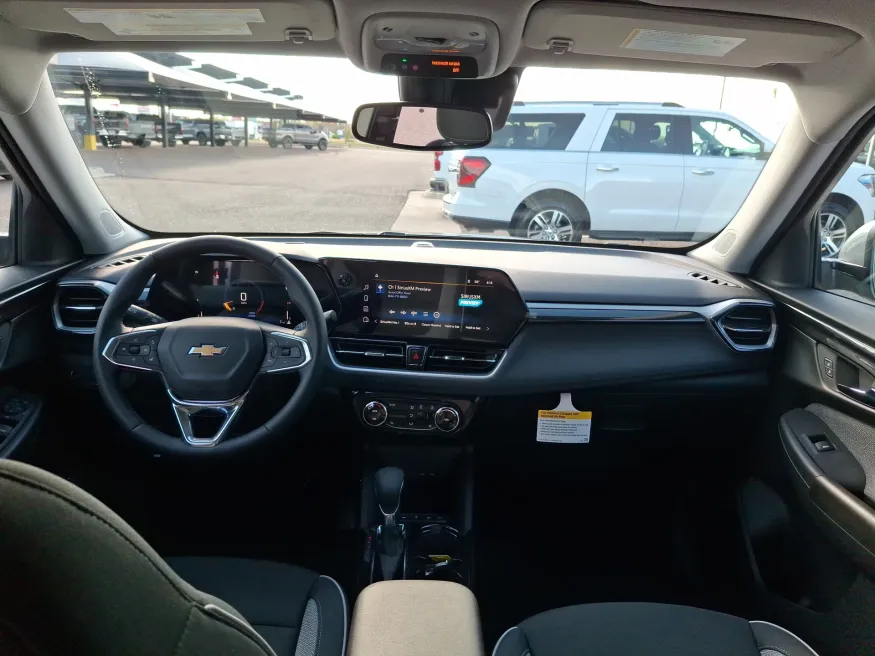 2026 Chevrolet Trailblazer LT | Photo 11 of 19