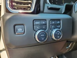 2025 GMC Sierra 3500HD Denali Ultimate | Thumbnail Photo 6 of 32