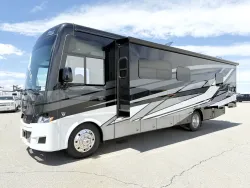 2027 Newmar Bay Star 3114 | Thumbnail Photo 21 of 27