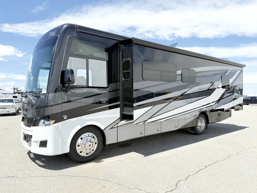 2027 Newmar Bay Star 3114 | Photo 21 of 27