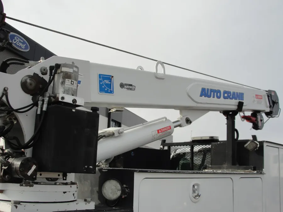 2019 Ford Super Duty F-550 | Photo 11 of 14