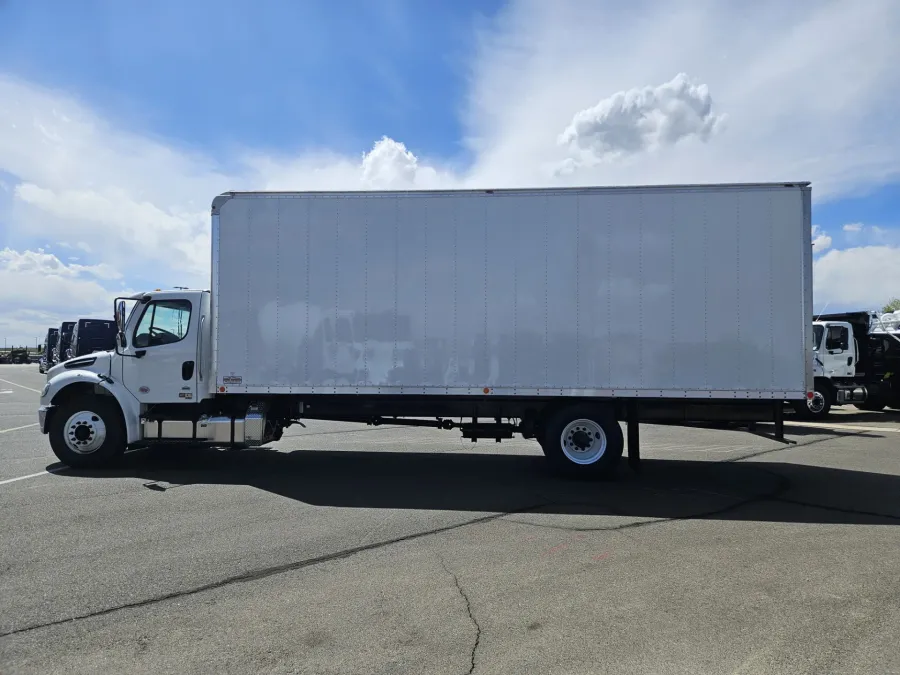 2025 Freightliner M2 106 | Photo 8 of 13