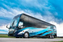 2026 Emerald Luxury Coaches Prevost H3-45 Triple Slide | Thumbnail Photo 20 of 23