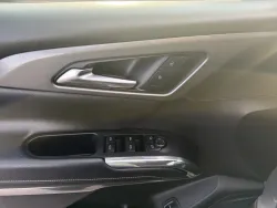 2025 Chevrolet Traverse AWD LT | Thumbnail Photo 14 of 22