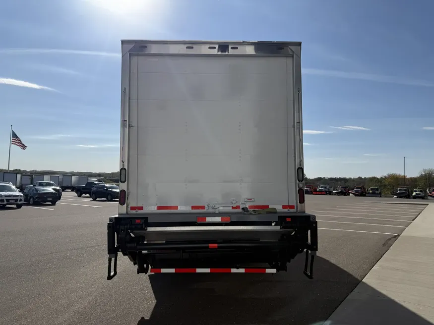 2016 International MA025 | Photo 7 of 23