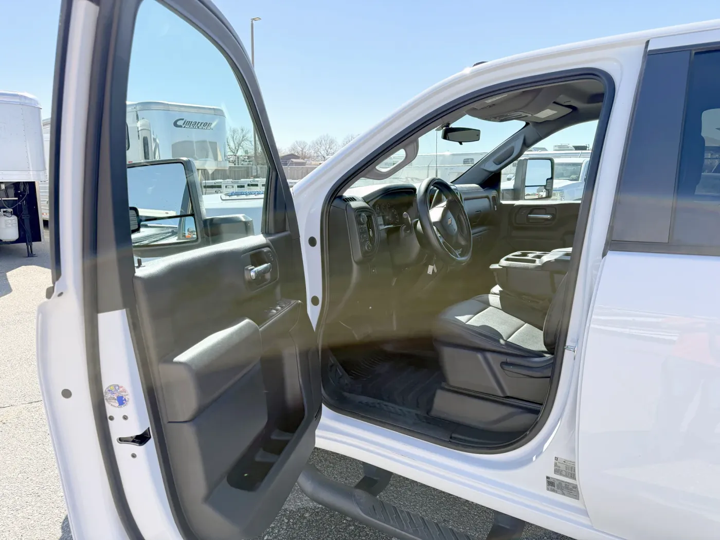 2020 Chevrolet 3500 | Photo 4 of 20