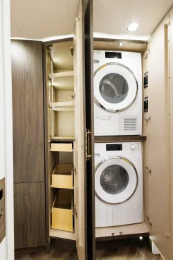 2026 Emerald Prevost H3-45 Triple Slide | Thumbnail Photo 13 of 29