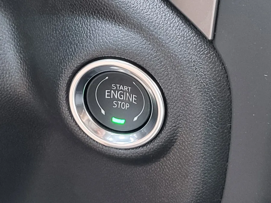 2026 GMC Sierra 2500HD Pro | Photo 17 of 24