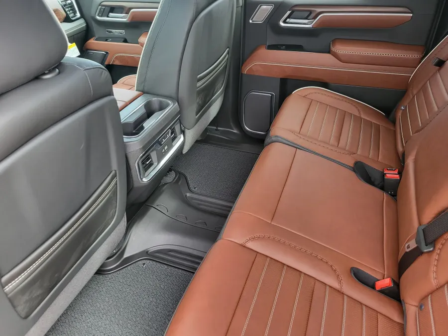 2026 GMC Sierra 1500 Denali Ultimate | Photo 24 of 27