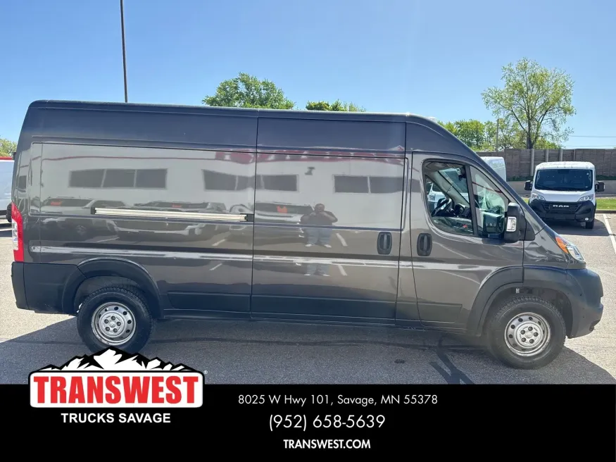 2022 RAM ProMaster 2500 High Roof | Photo 4 of 14
