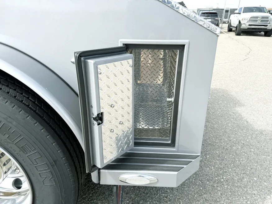 2024 Freightliner M2 106 Plus Summit Hauler | Photo 13 of 23