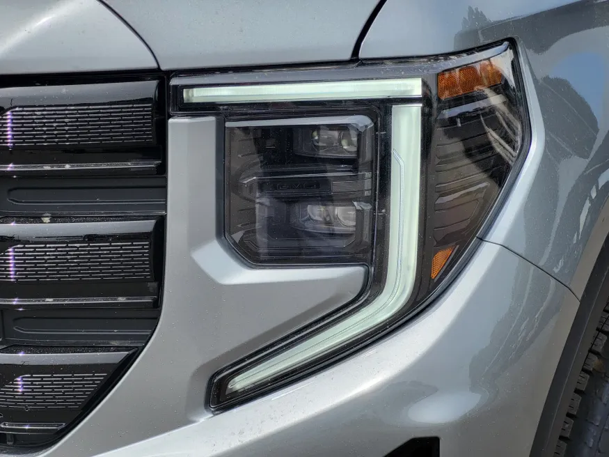 2026 GMC Sierra 1500 Elevation | Photo 7 of 24