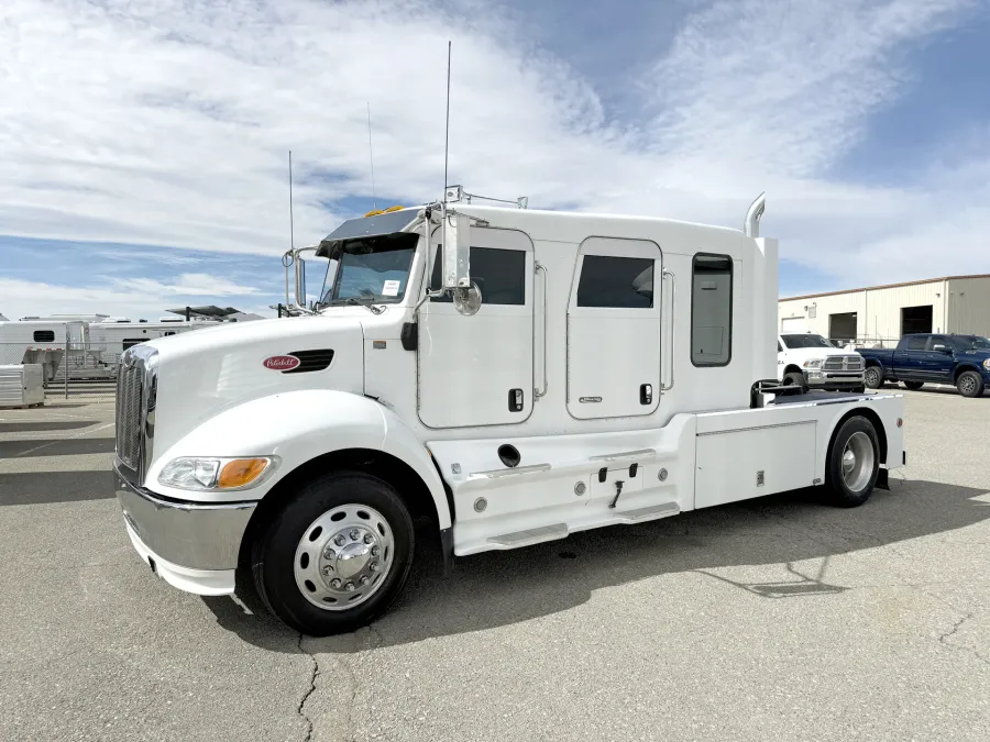 2008 Peterbilt 330 Schwalbe Hauler | Photo 1 of 19