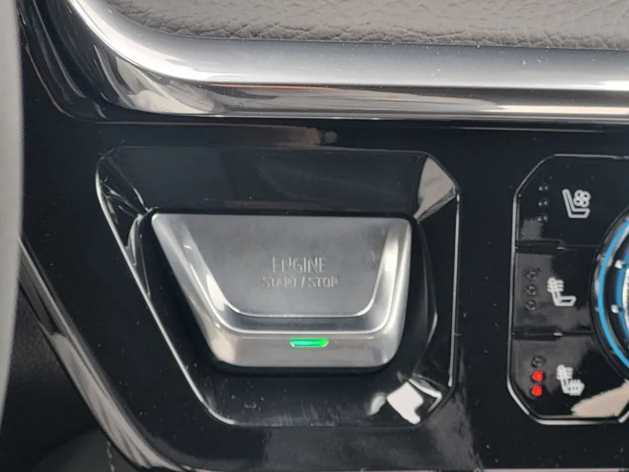 2026 GMC Sierra 2500HD Denali | Photo 17 of 25