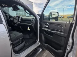 2026 RAM 2500 Big Horn | Thumbnail Photo 15 of 25