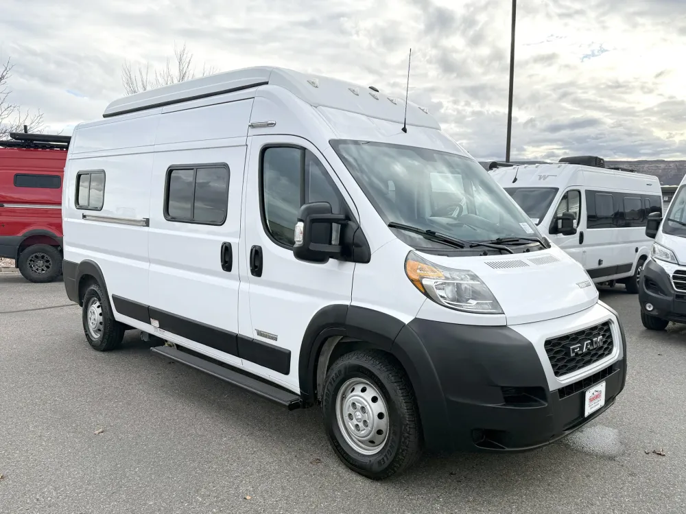 2021 Winnebago Solis 59P