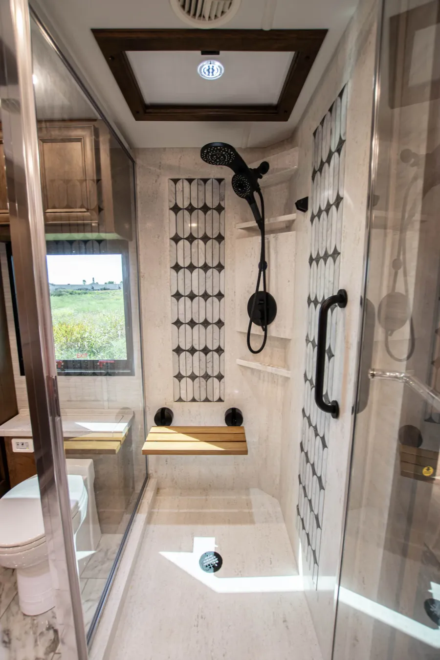 2026 Tiffin Allegro Bus 40IP | Photo 27 of 28