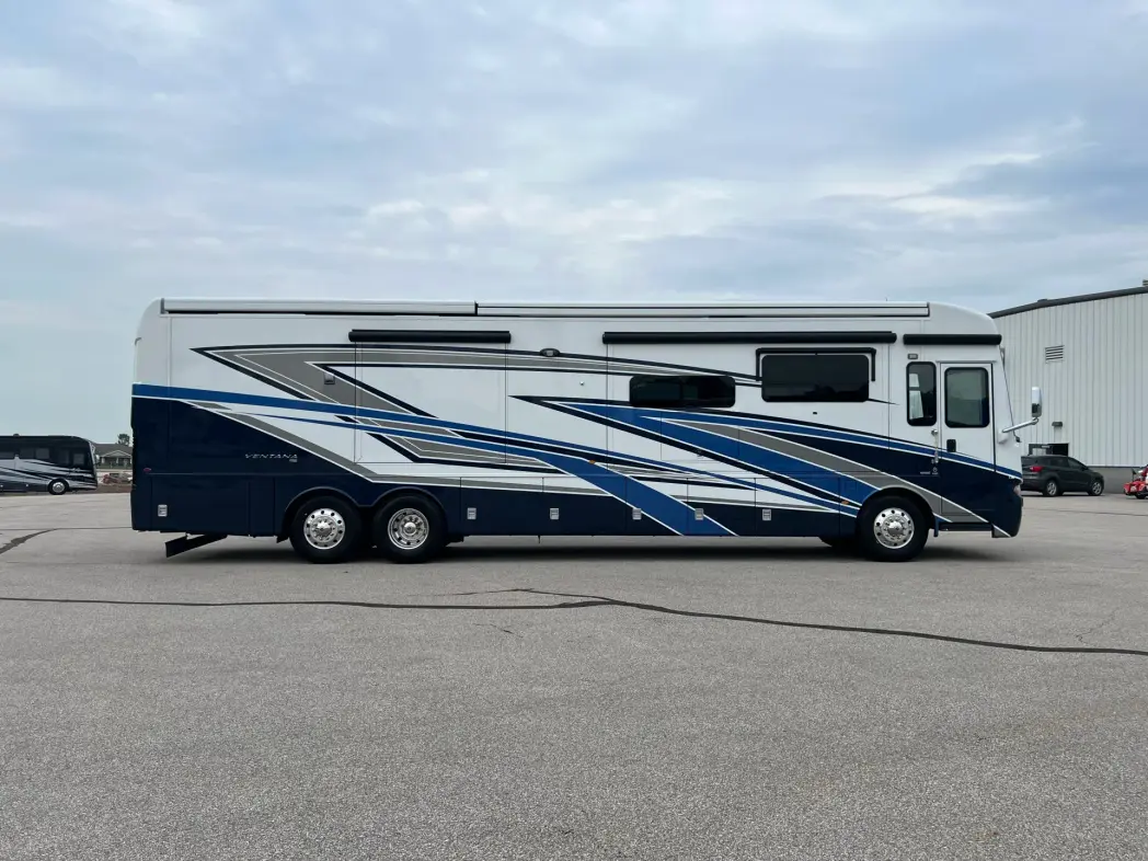2022 Newmar Ventana 4369 