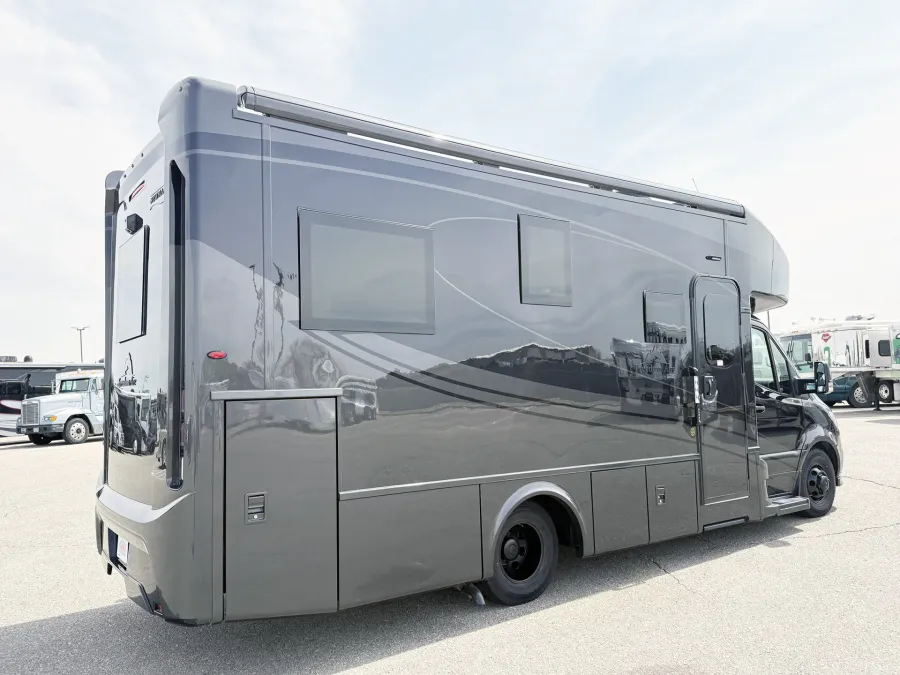 2027 Newmar Freedom Aire 2512 | Photo 18 of 25